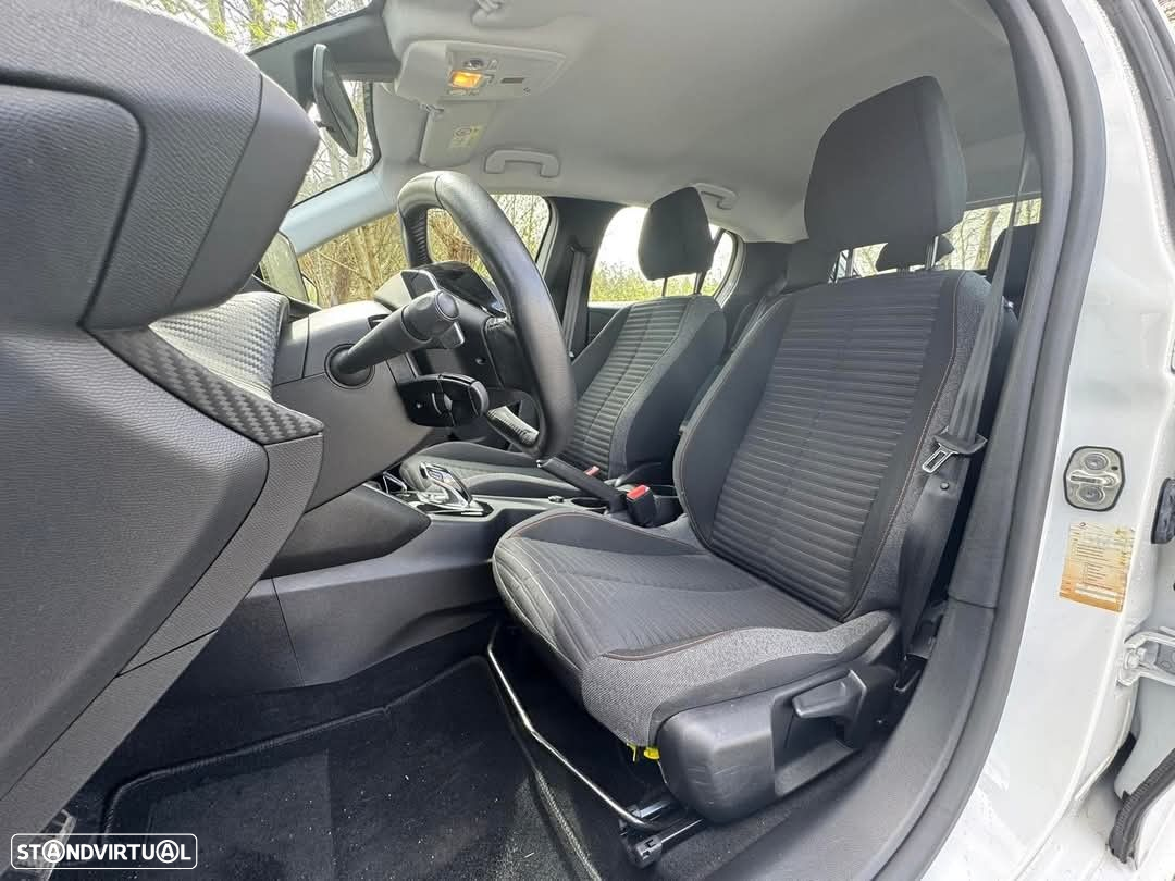 Peugeot 208 1.2 PureTech Allure EAT8 - 22