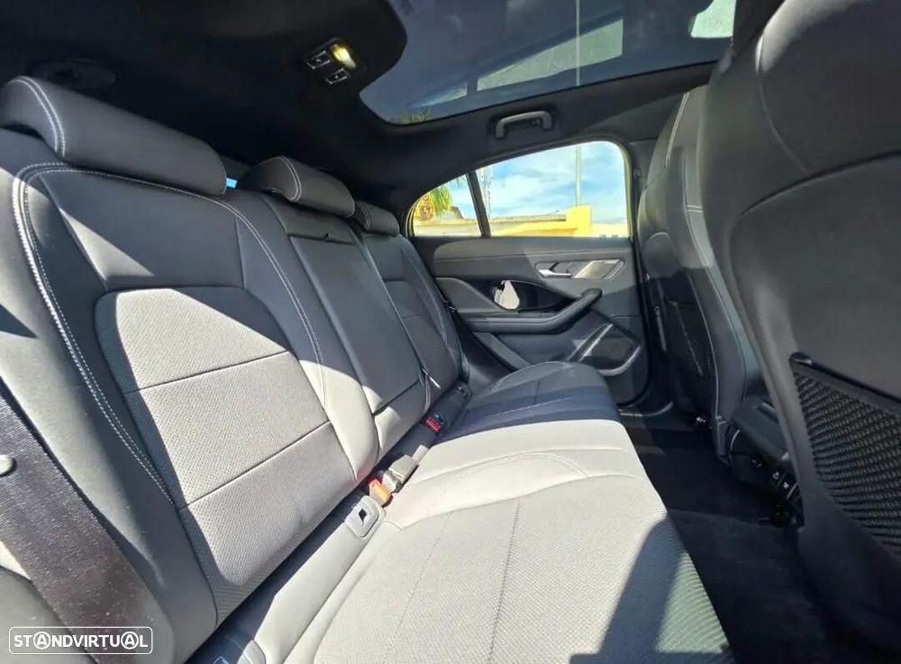 Jaguar I-Pace EV400 R-Dynamic SE AWD - 12