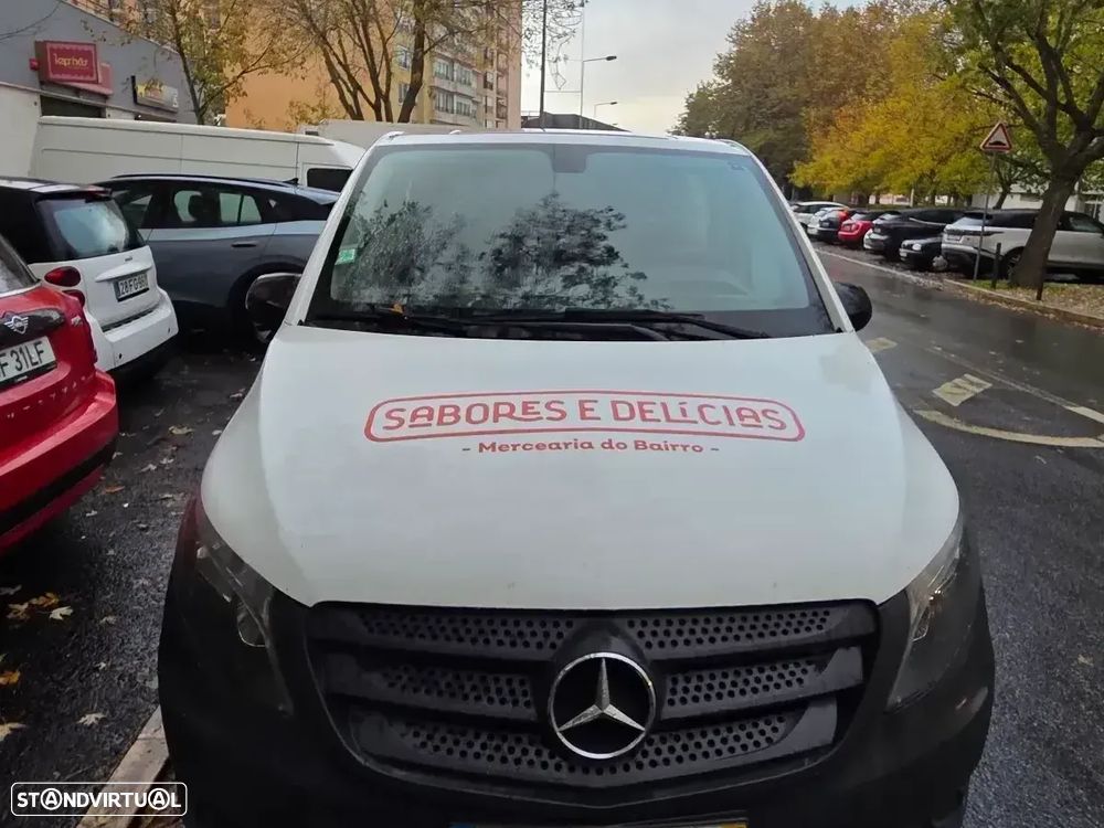 Mercedes-Benz 114 - 1