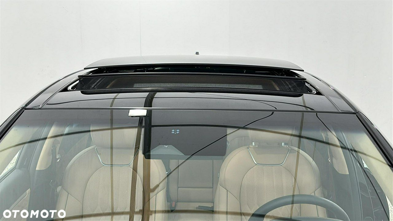 Genesis G70 - 21