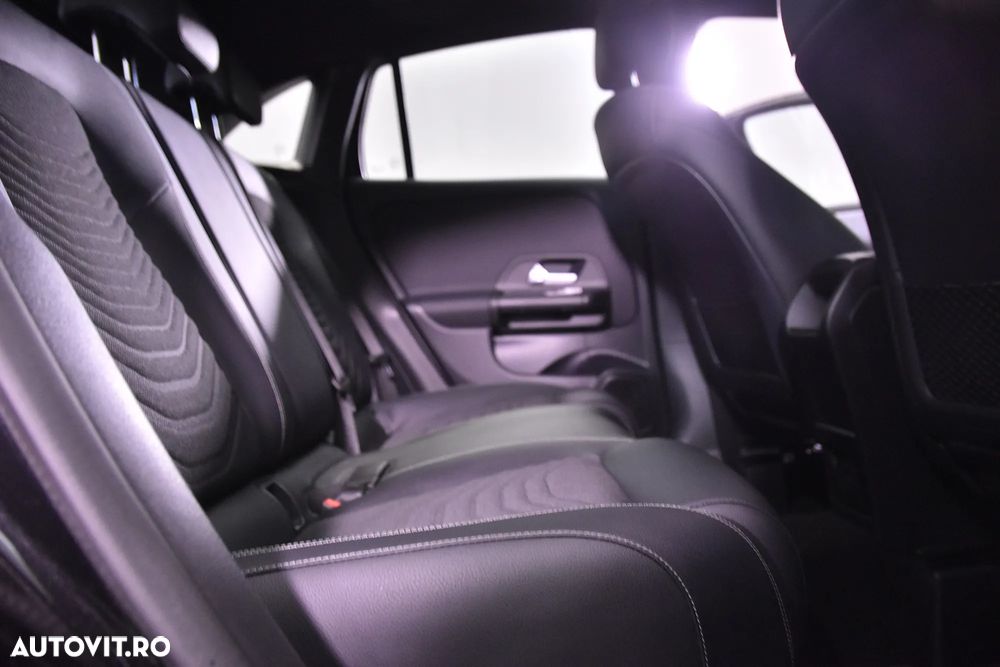 Mercedes-Benz GLA 200 d Aut. - 12