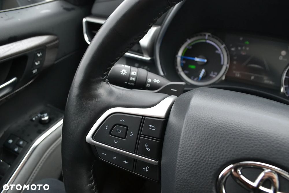 Toyota Highlander 2.5 Hybrid Executive - 29