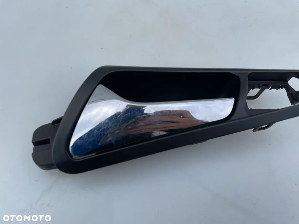 KLAMKA WEWNĘTRZNA LEWY PRZÓD VW PASSAT B6 3C1837113D - 2