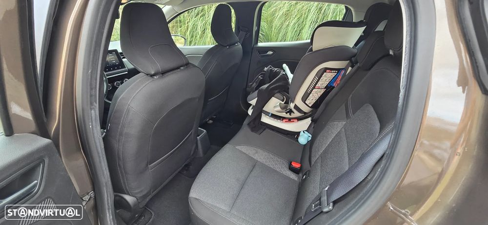 Renault Clio - 9