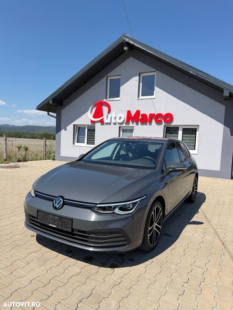 Volkswagen Golf - 1