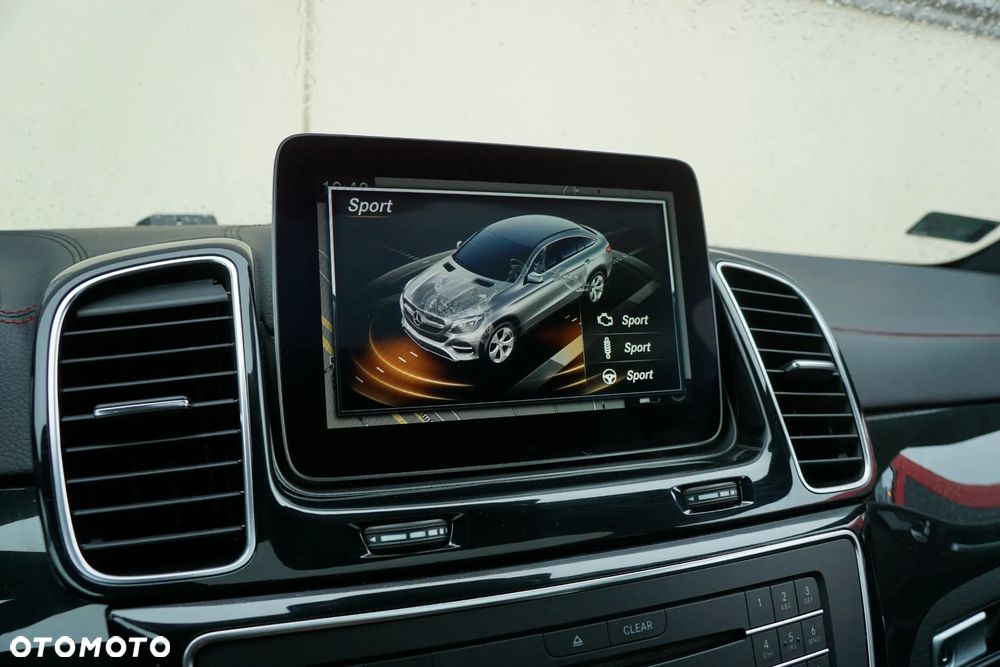 Mercedes-Benz GLE 350 d 4Matic 9G-TRONIC OrangeArt Edition - 36