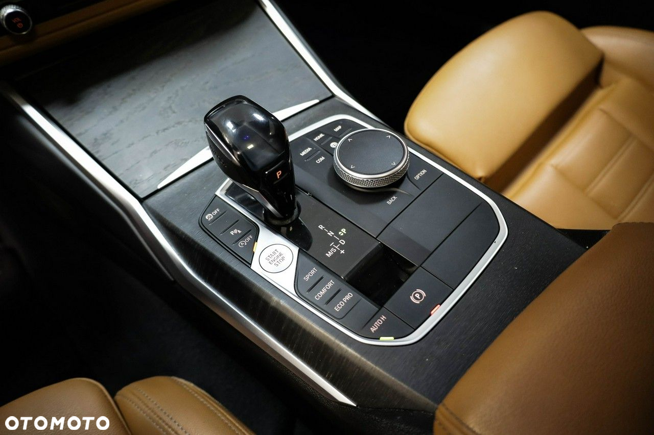 BMW Seria 3 - 24