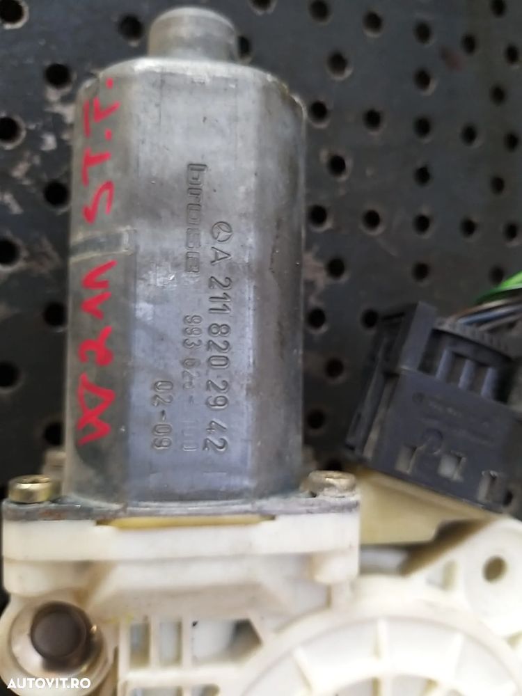 Motoras macara stanga fata mercedes e class w211 a2118202942 0130821970 - 2