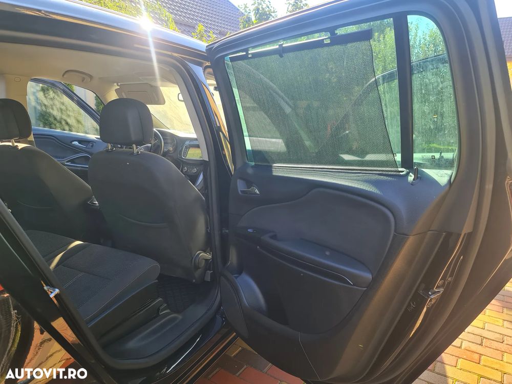 Opel Zafira - 33