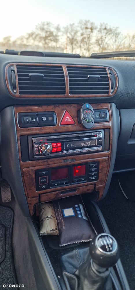 Audi A3 1.8 Ambiente - 8