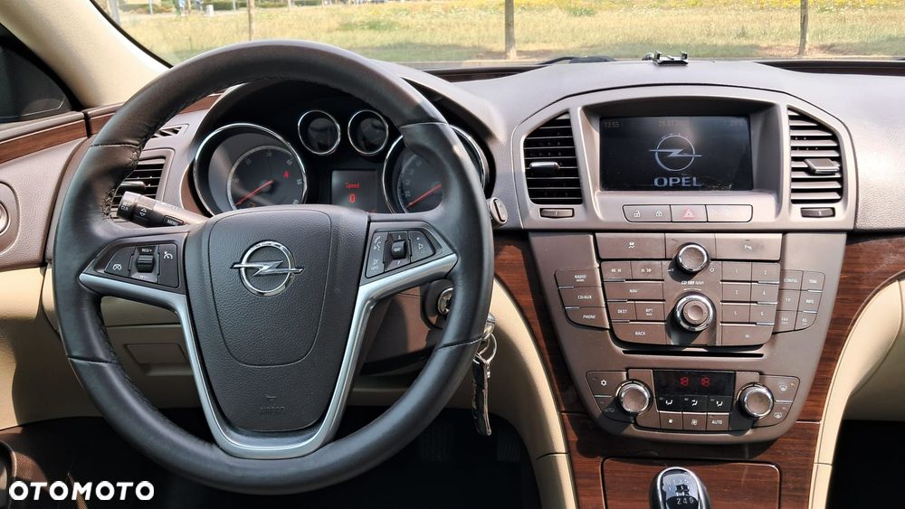 Opel Insignia 2.0 CDTI Cosmo - 10