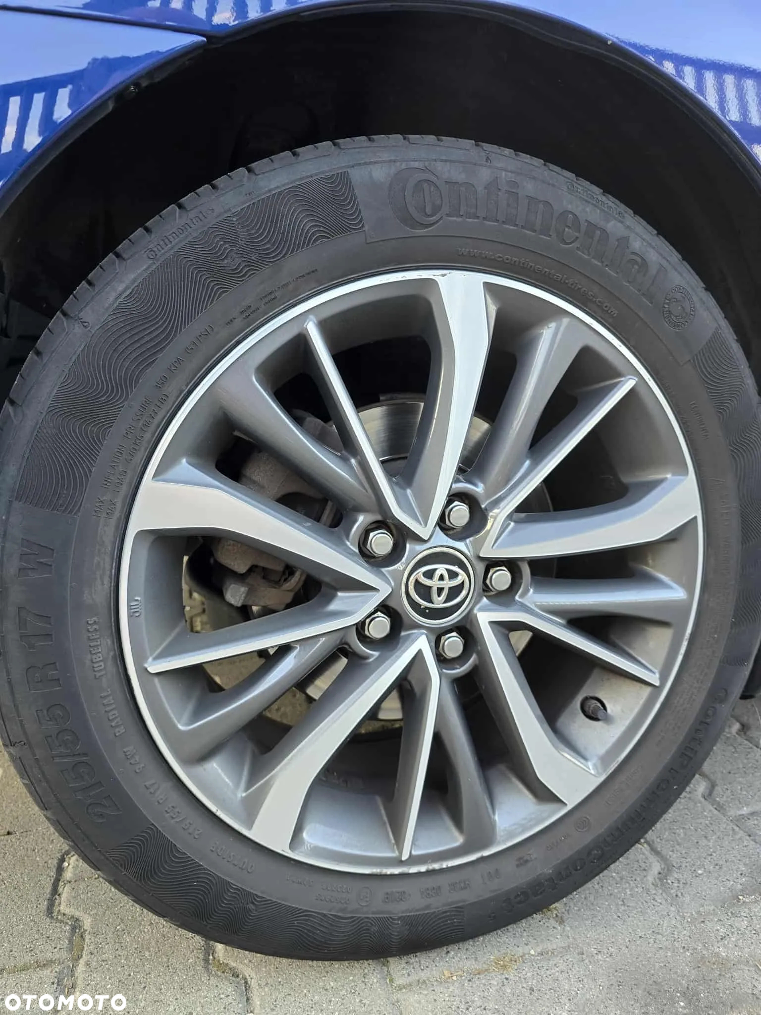 Toyota Avensis - 13