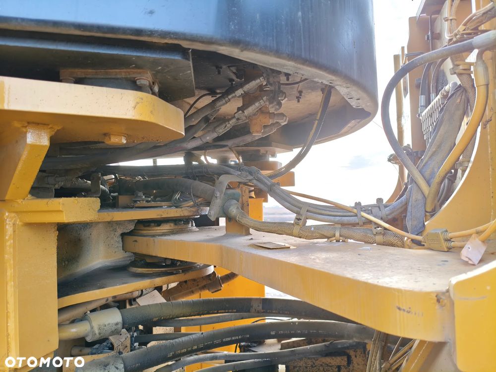 Caterpillar 980K - 25