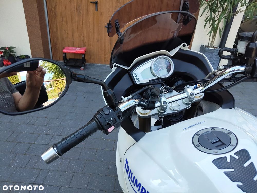 Triumph Tiger - 9