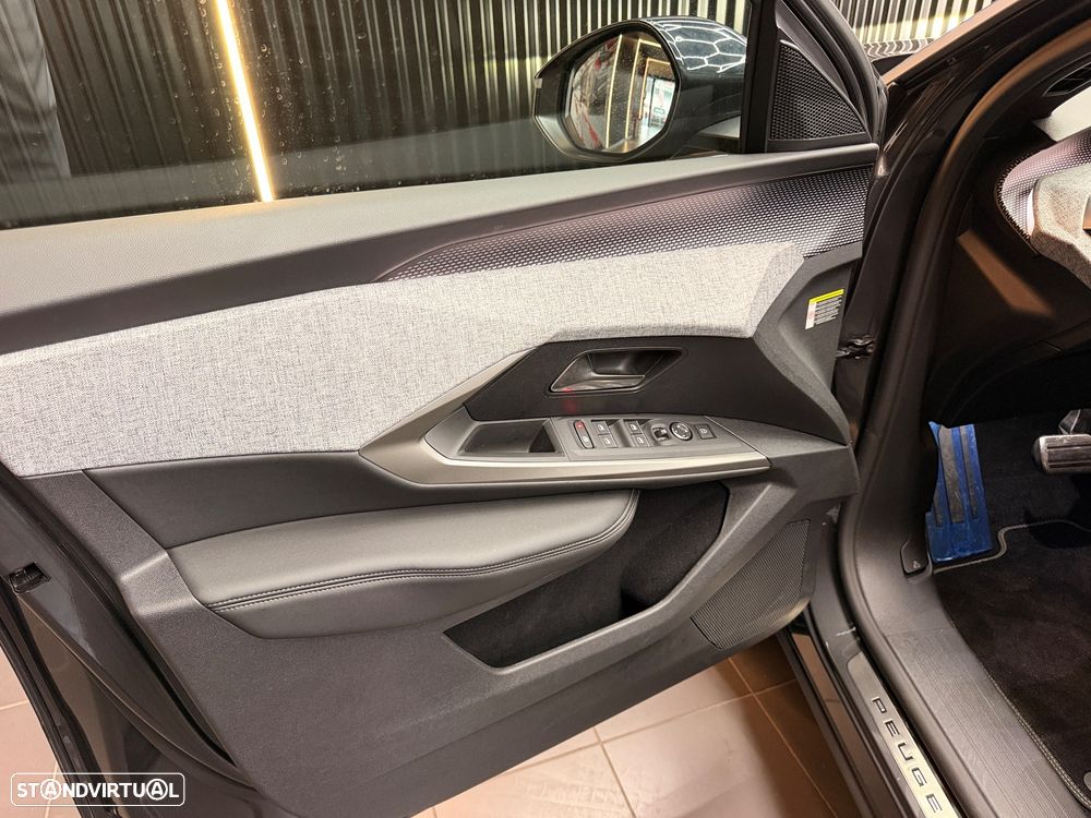 Peugeot 5008 Hybrid 145 e-DSC6 GT Exclusive - 16