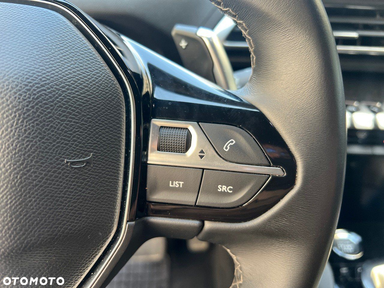 Peugeot 3008 1.2 PureTech Allure Pack S&S EAT8 - 15