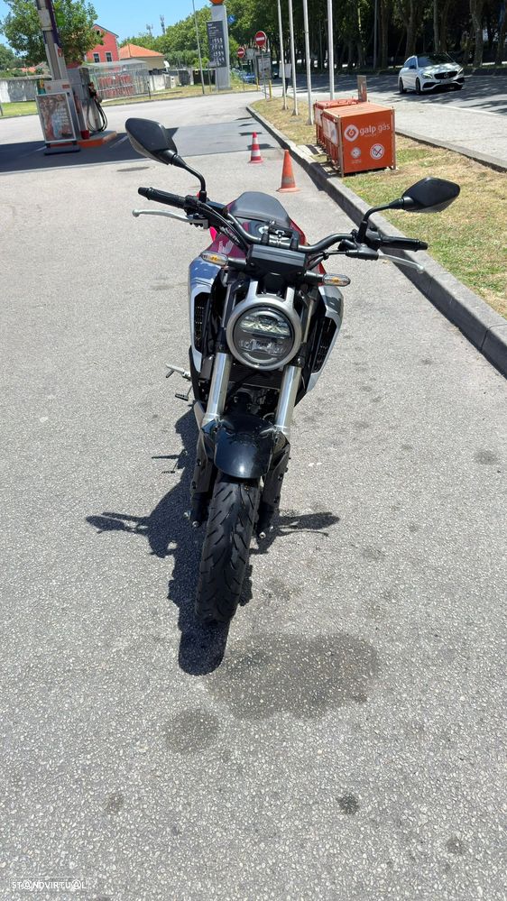 Honda CB R - 4