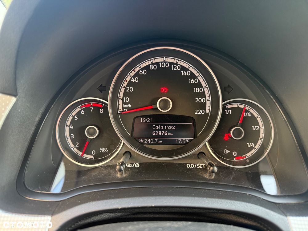 Volkswagen up! TSI high - 13