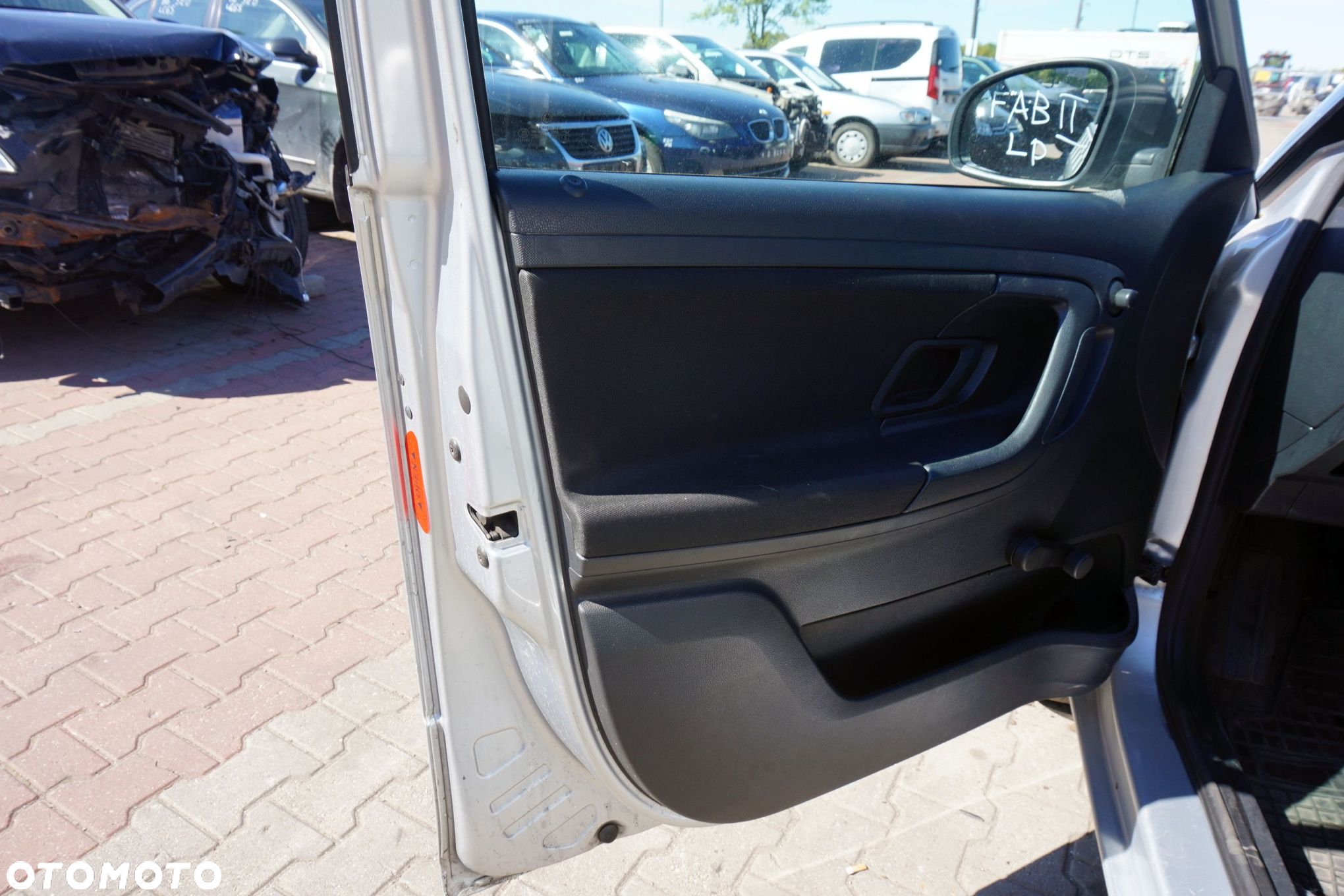 DRZWI PRZEDNIE LEWE FABIA II 545 5D HB 9156  SREBRNY SKODA 2006-2010 - 9