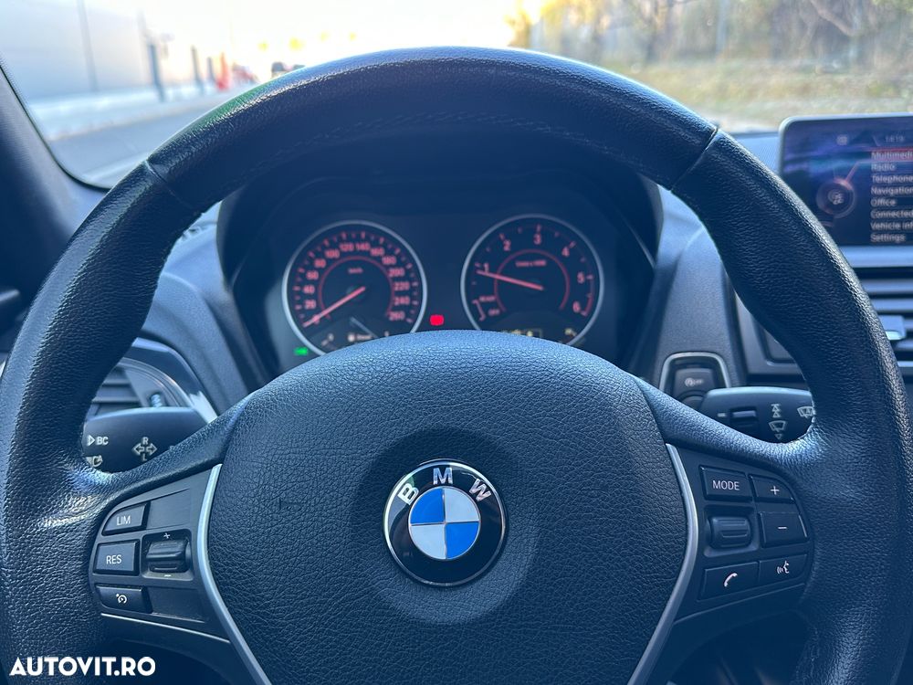 BMW Seria 1 120d xDrive Sport Line - 25