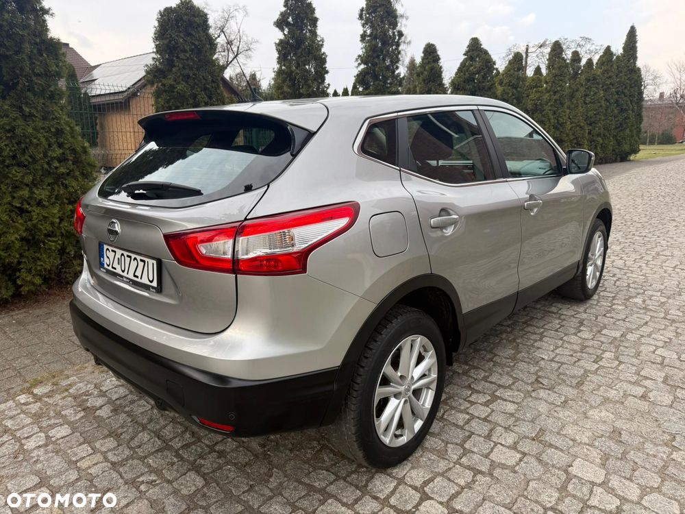 Nissan Qashqai 1.2 DIG-T N-Connecta EU6 - 5