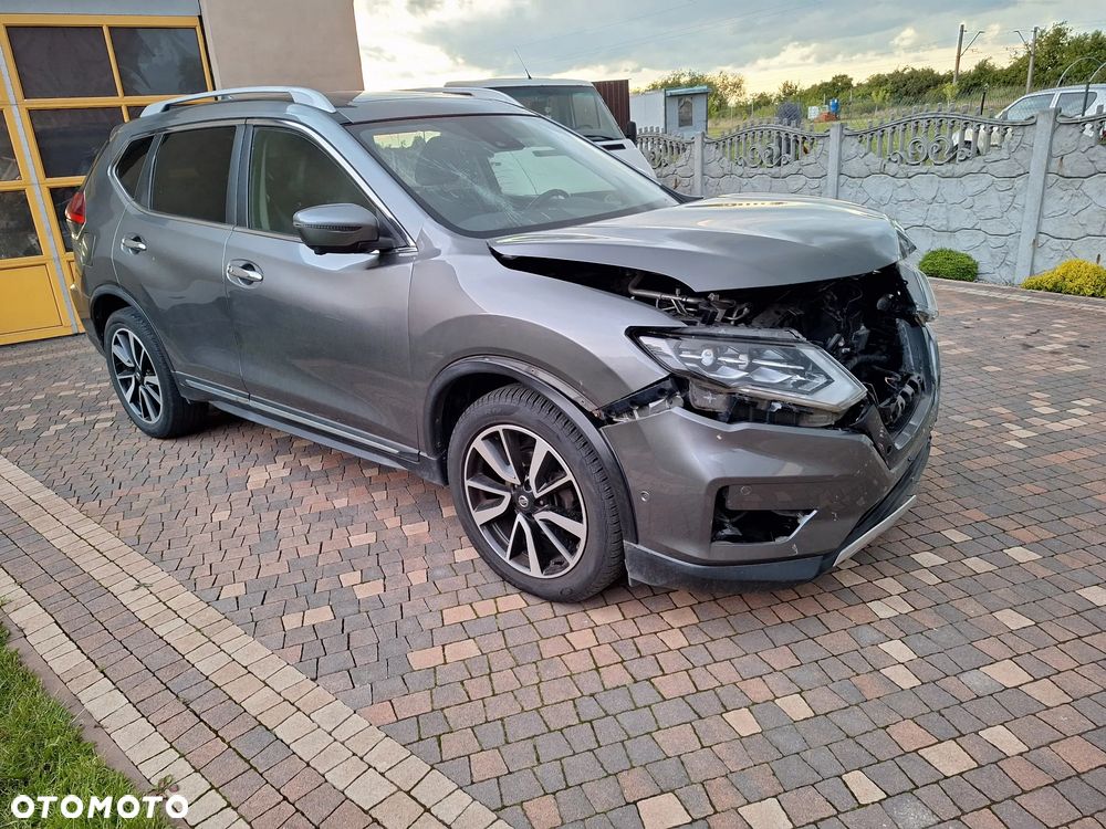 Nissan X-Trail - 1