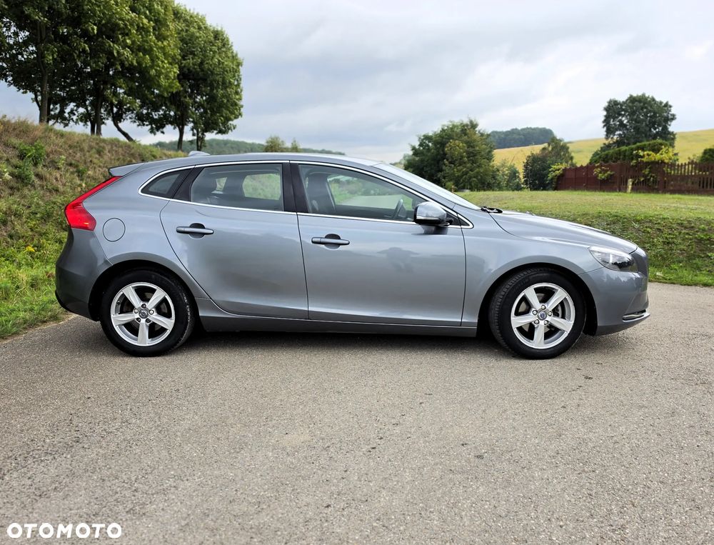 Volvo V40 D2 - 17