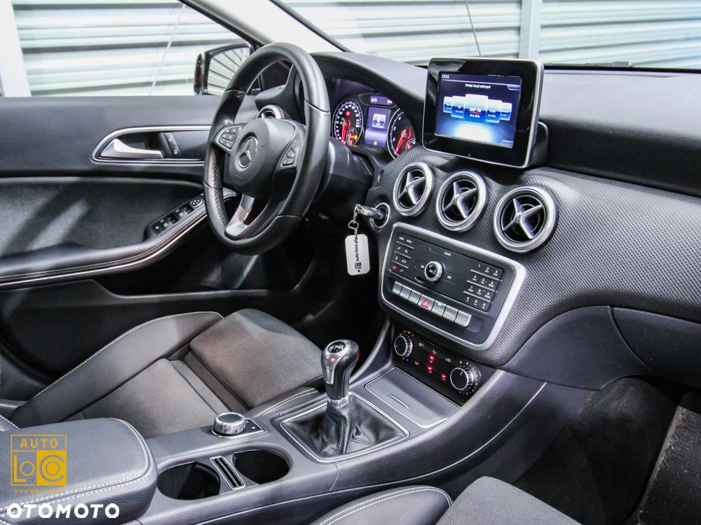 Mercedes-Benz Klasa A 160 AMG Line - 15