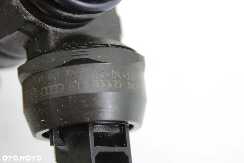 Silnik 1.4 tdi AMF Pompwtryskiwacz Wtrysk BOSCH - 11