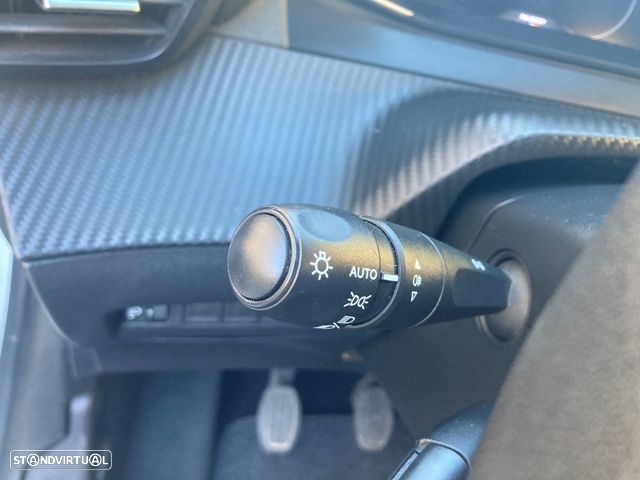 Peugeot 208 1.2 PureTech Allure Pack - 18