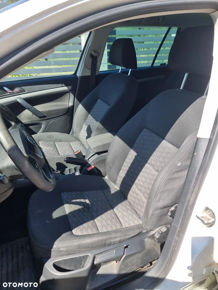 Skoda Octavia 2.0 TDI Ambiente - 10