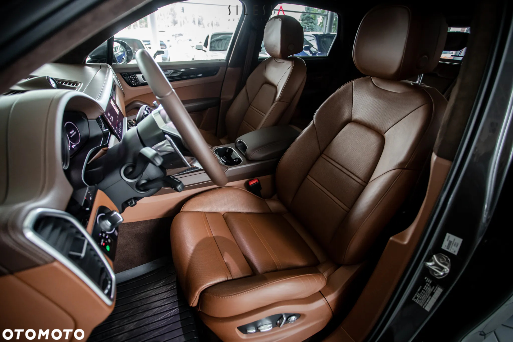 Porsche Cayenne GTS - 16