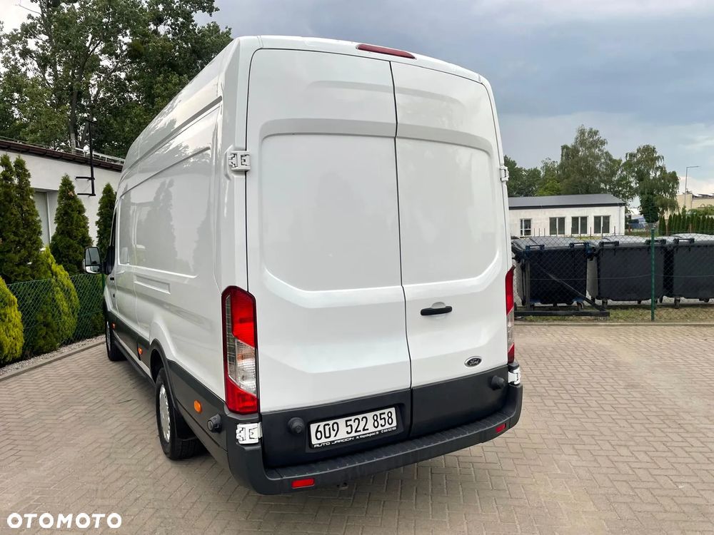 Ford Transit - 22