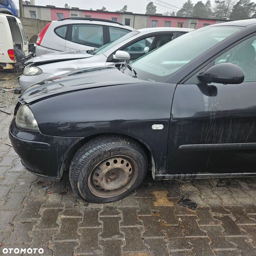 błotnik przedni / przód lewy prawy / Seat Ibiza III - 2