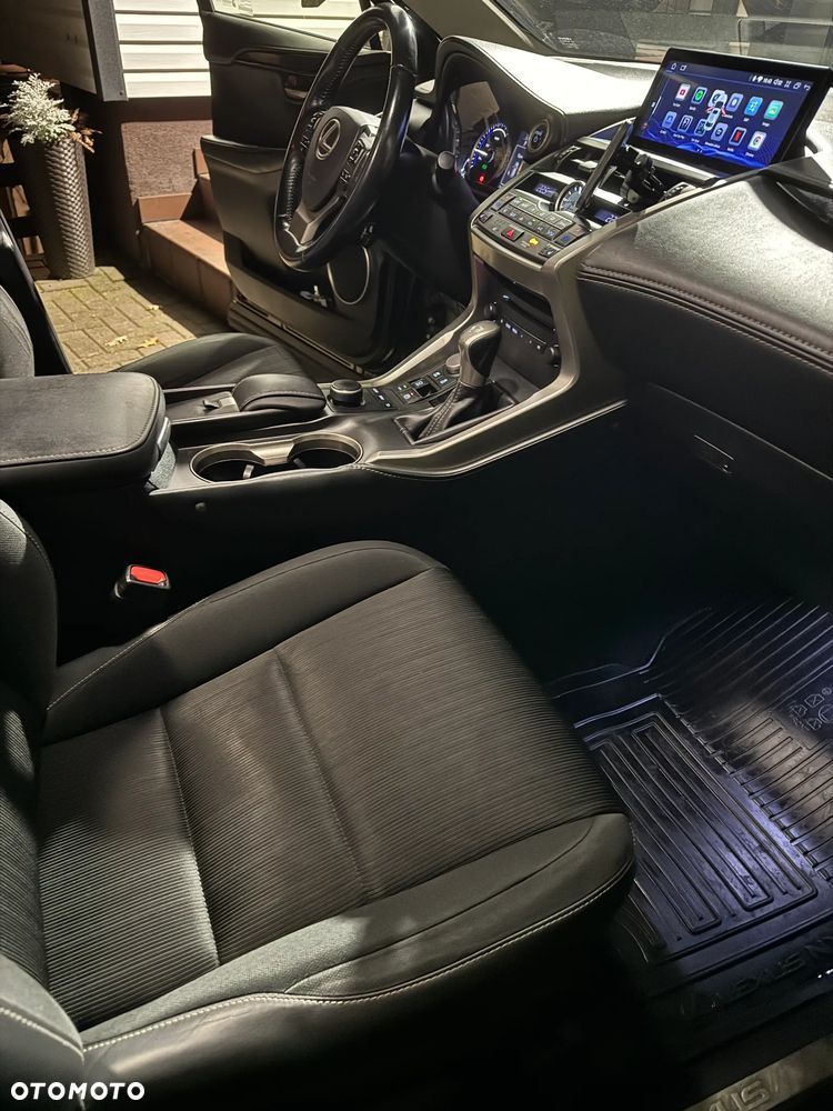 Lexus NX - 16