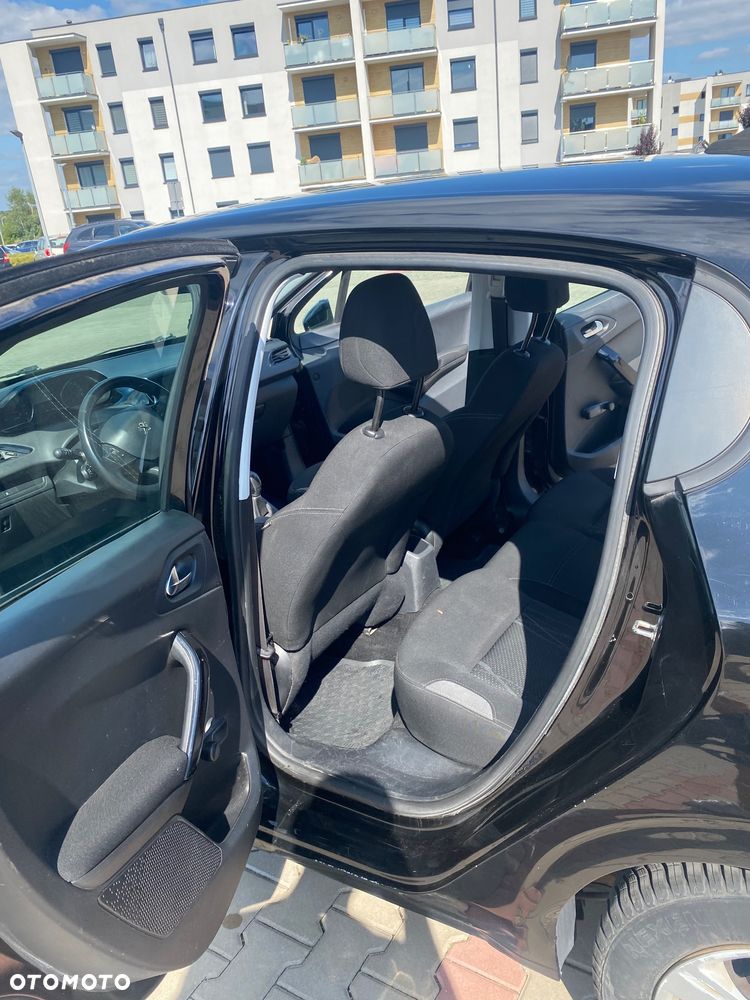 Peugeot 208 1.4 HDi Access - 23