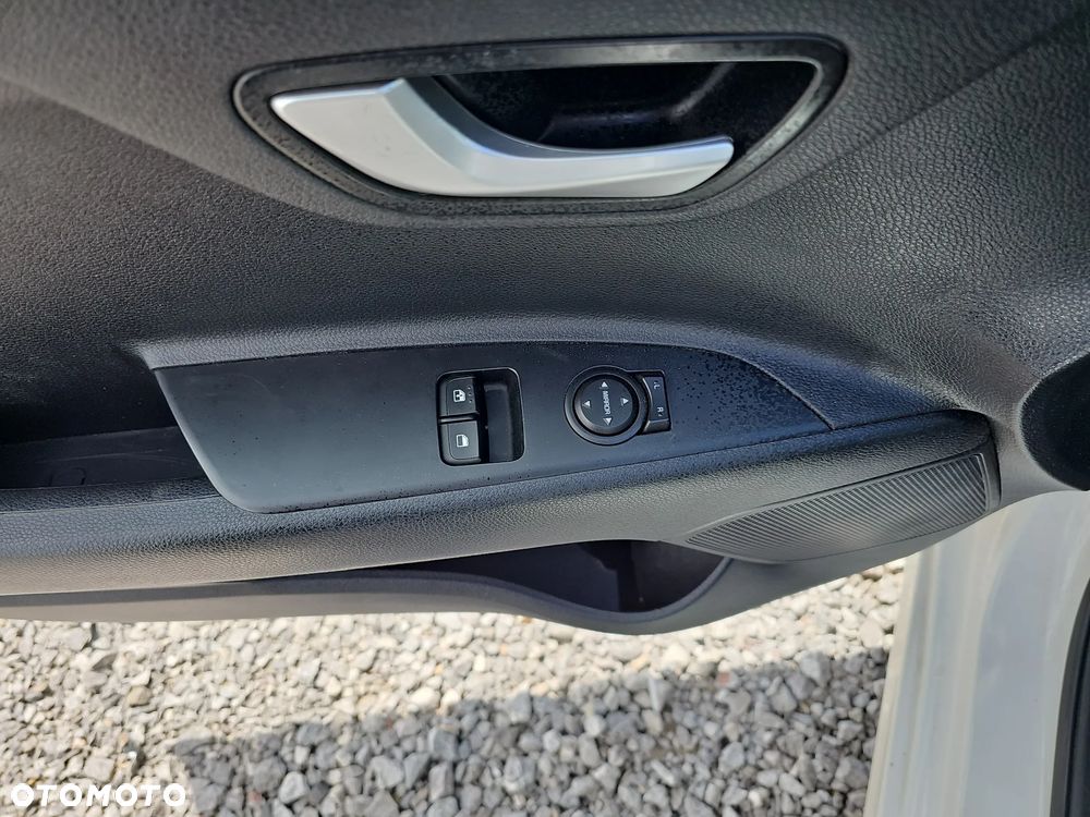 Kia Rio 1.2 M - 13