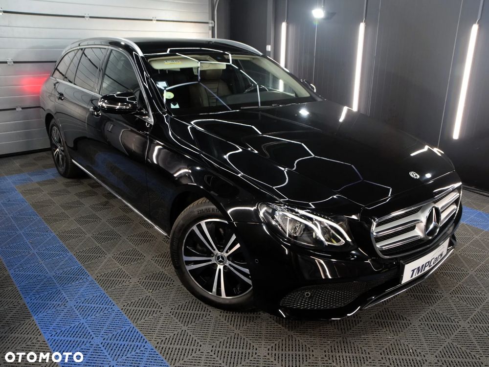 Mercedes-Benz Klasa E 220 d 9G-TRONIC - 24