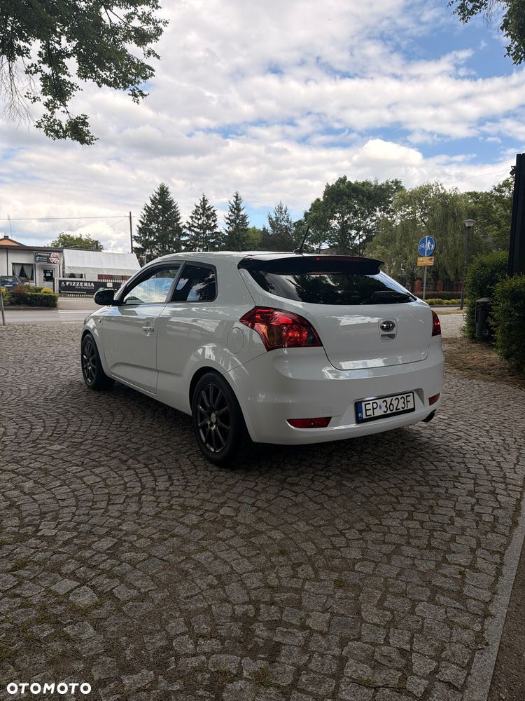 Kia ProCeed 1.4 S - 22