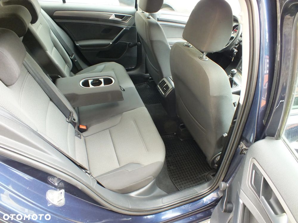 Volkswagen Golf VII 1.6 TDI BMT Comfortline - 17