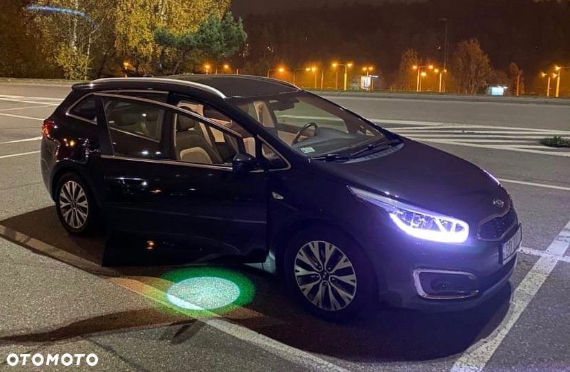 Kia Ceed 1.6 CRDi 136 ISG Spirit - 31