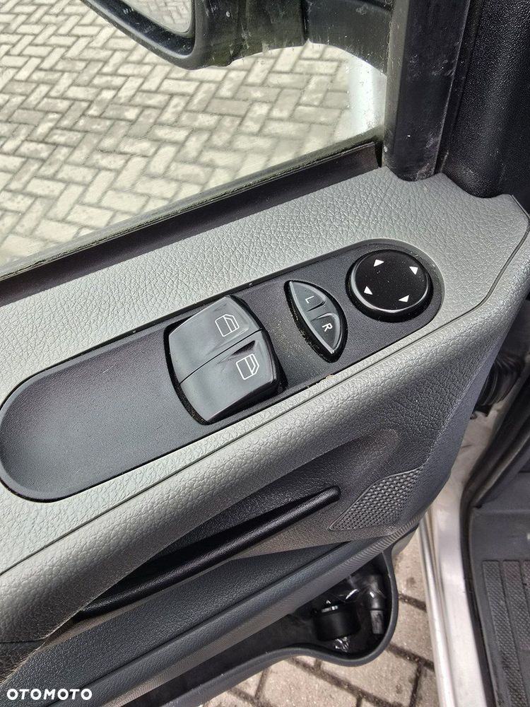 Mercedes-Benz Vito - 27