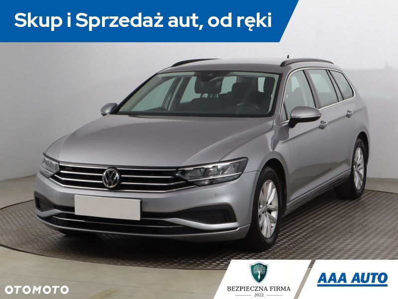 Volkswagen Passat Variant - 3