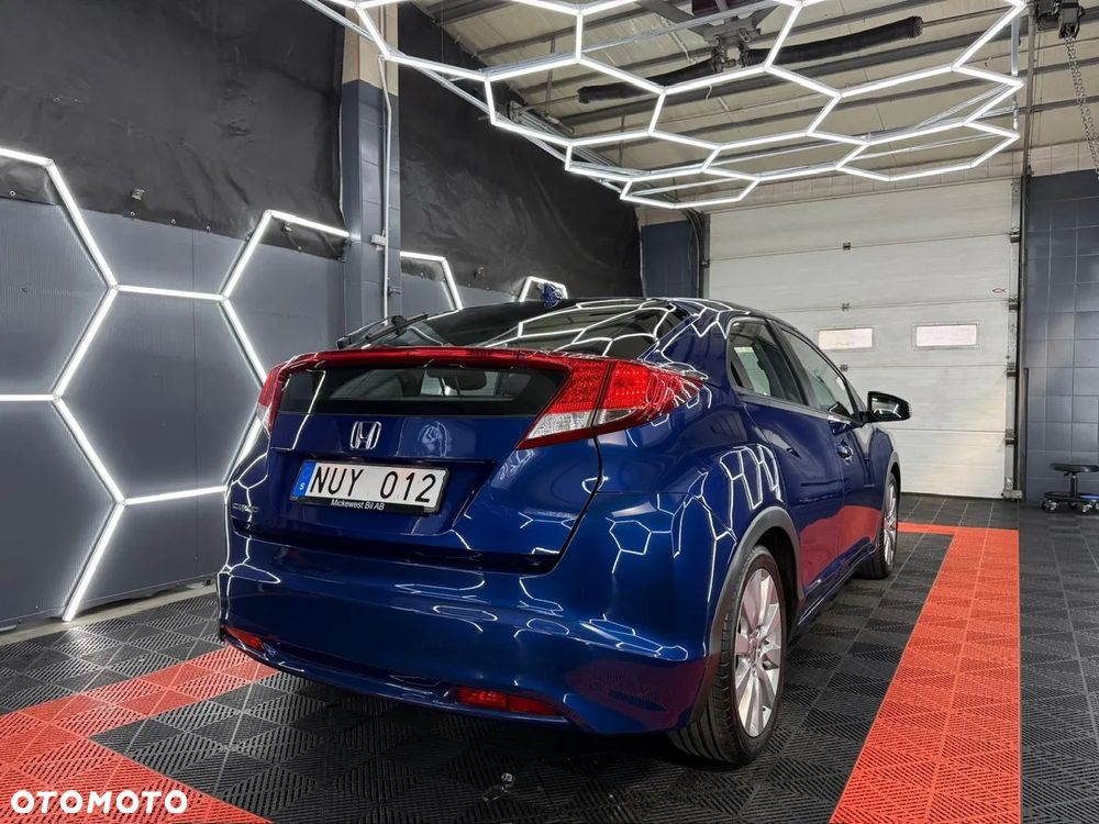 Honda Civic 1.8 i-VTEC Sport - 6