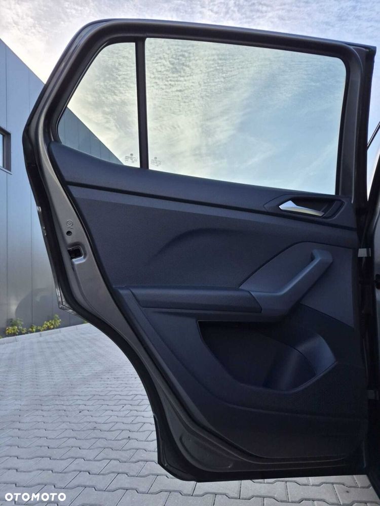 Volkswagen T-Cross - 22