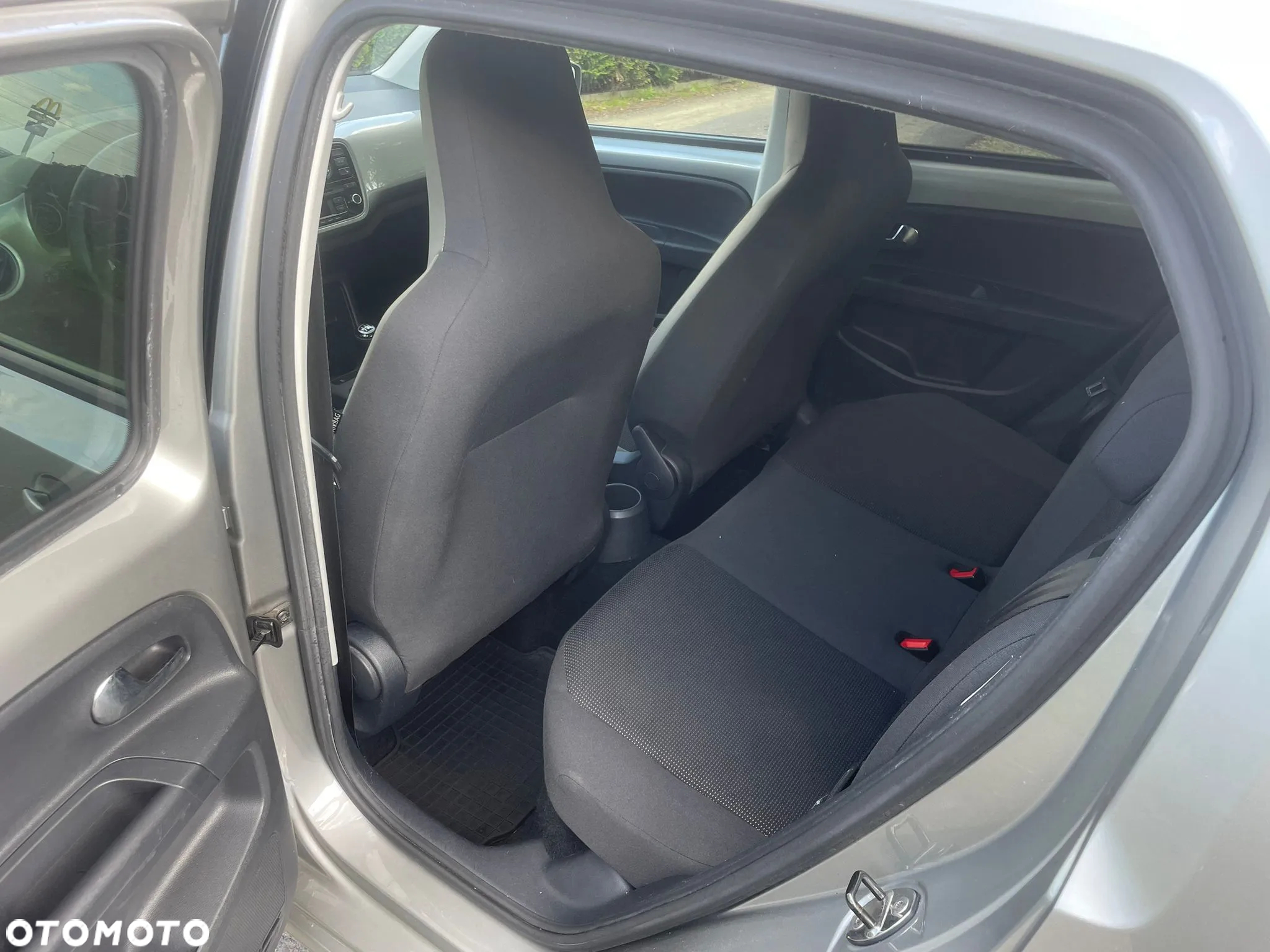 Volkswagen up! - 10