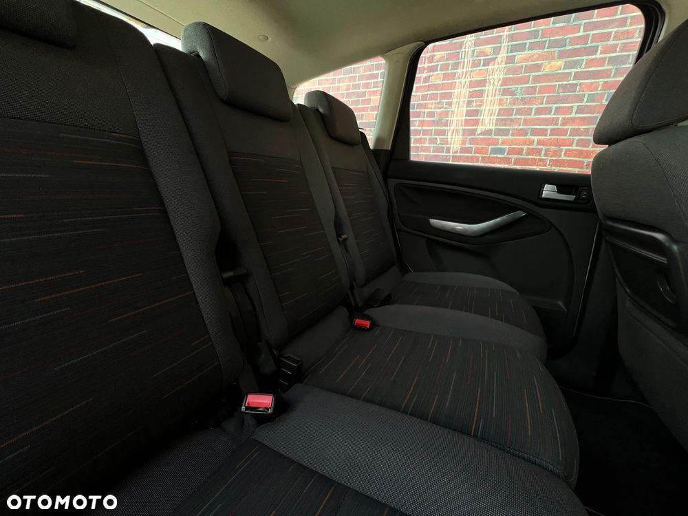 Ford Focus C-Max - 20