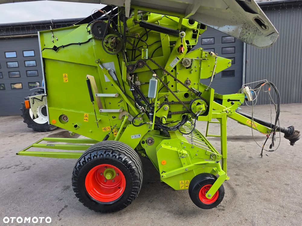 Claas Variant 260 - 13