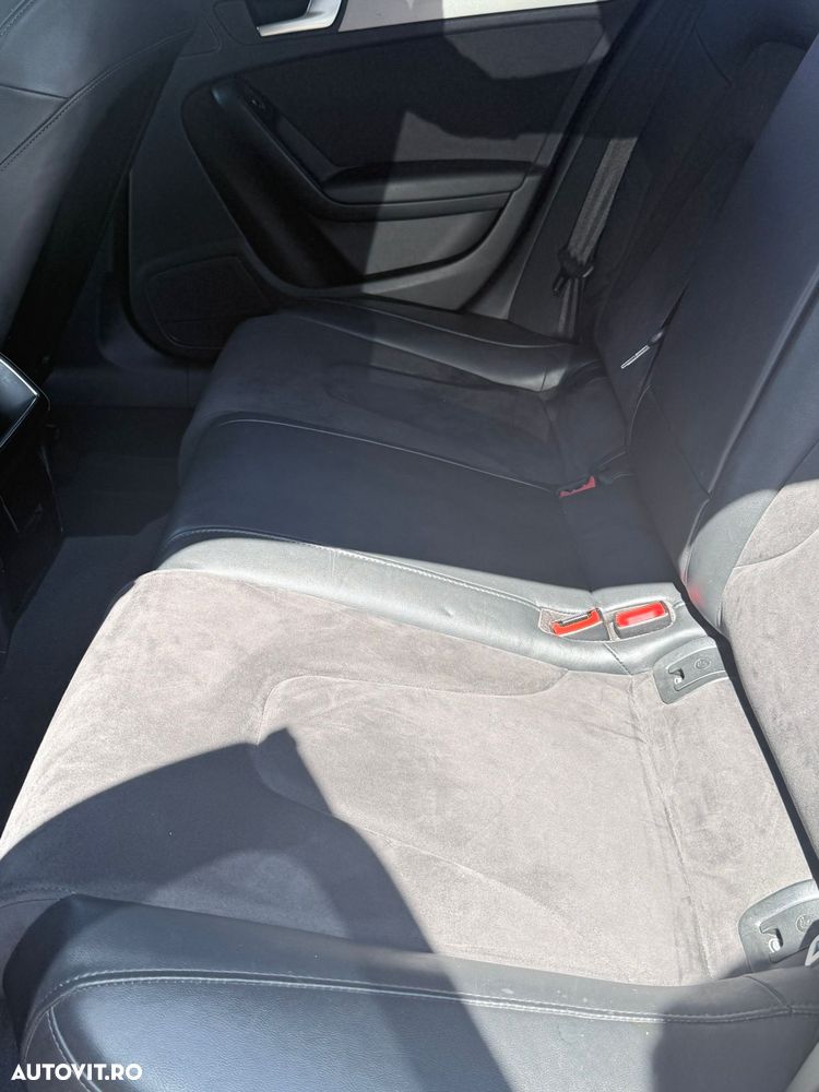 Audi A4 Avant 2.0 TDI - 12
