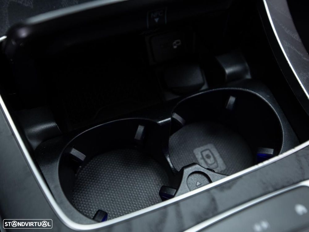 Mercedes-Benz E 300 de 4Matic 9G-TRONIC AMG Line - 25